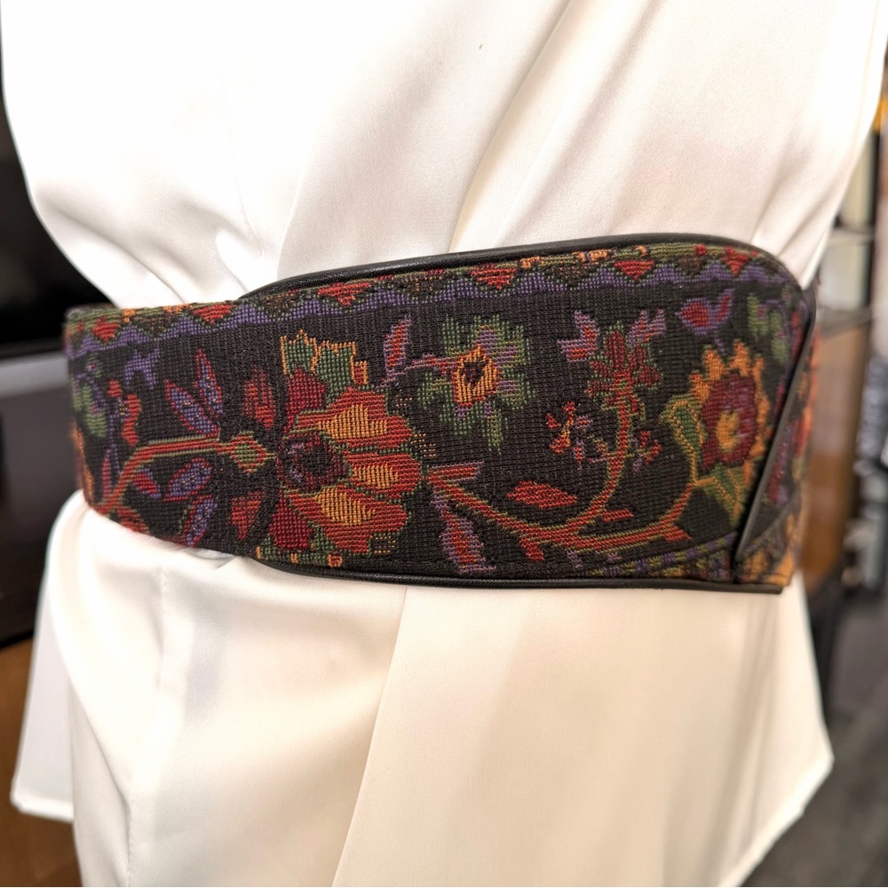Liz Claiborne Multicolor Floral Tapestry Belt - Picture 3 of 9